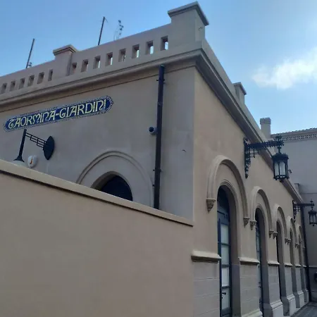 La Maison Doree *