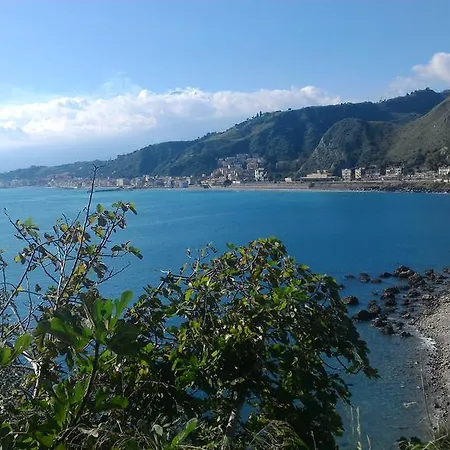 La Maison Doree Giardini Naxos
