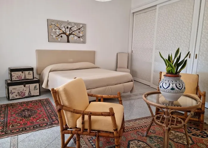 La Maison Doree *
