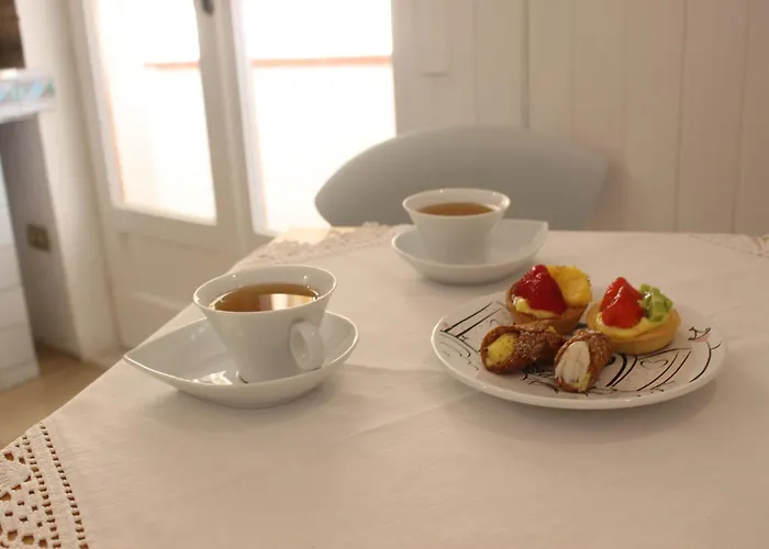 La Maison Doree *